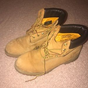 Women’s Timberlands 10w